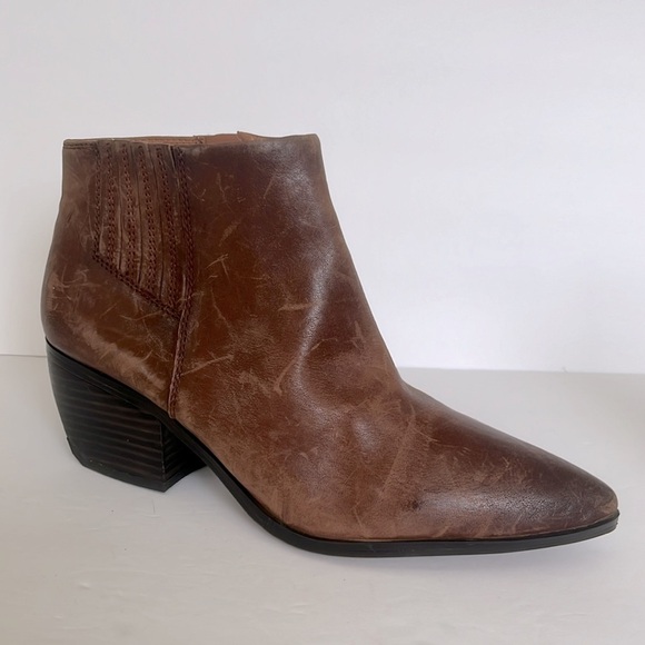 Franco Sarto Women's Spur Brown Leather Pointed Toe Ankle Boot Size 9 New - Picture 1 of 12